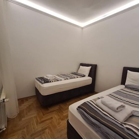 Crown Apartment - Your Most Comfortable Stay Белград Екстер'єр фото