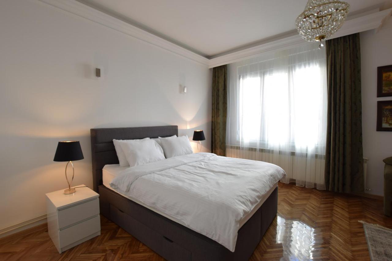 Crown Apartment - Your Most Comfortable Stay Белград Екстер'єр фото